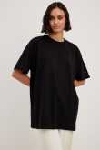 NA-KD Basic Organic Oversize T-Shirt mit rundem Ausschnitt - Black